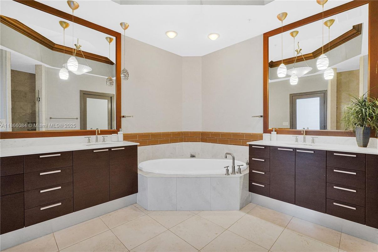 Bathroom, Dual Sink Vanities, Interior, Pendant Lights, Recessed Lighting
