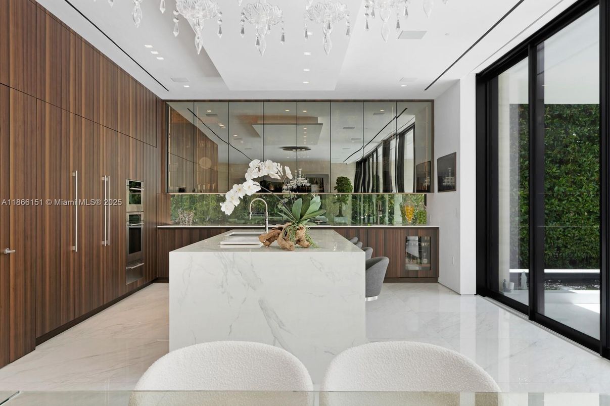 Interior, Kitchen, Marble, Recessed Lighting