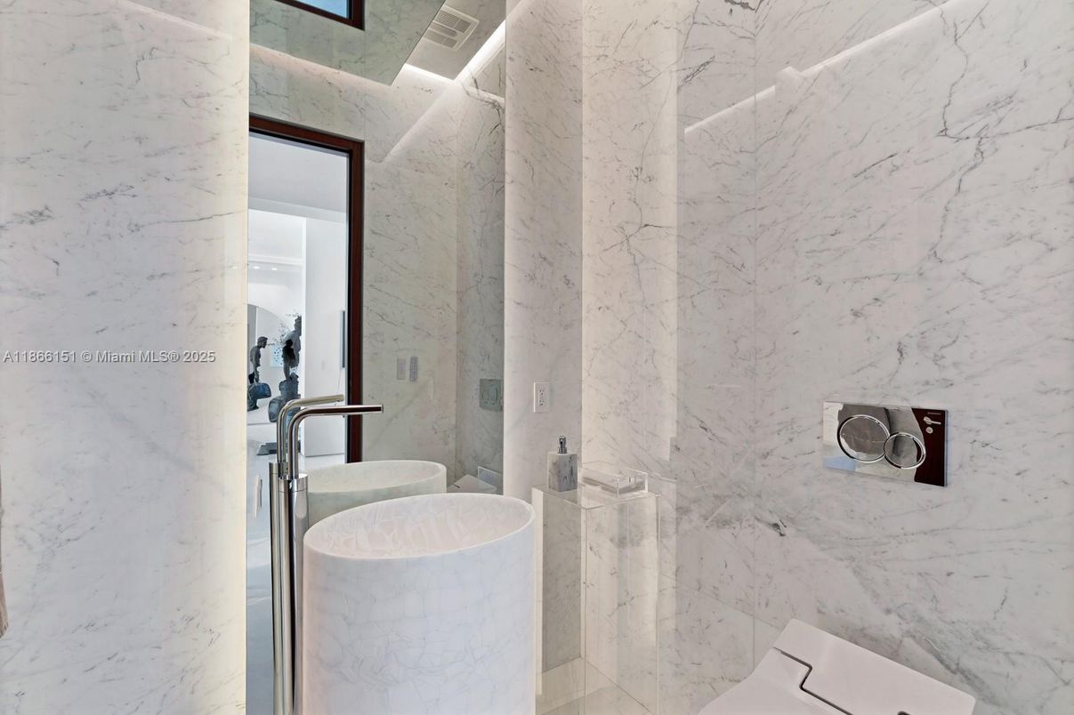 Bathroom, Interior, Marble Walls