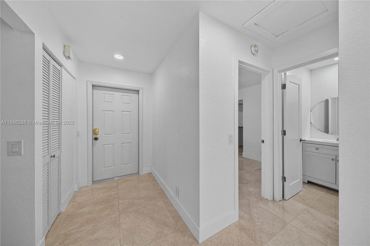 Interior, Recessed Lighting