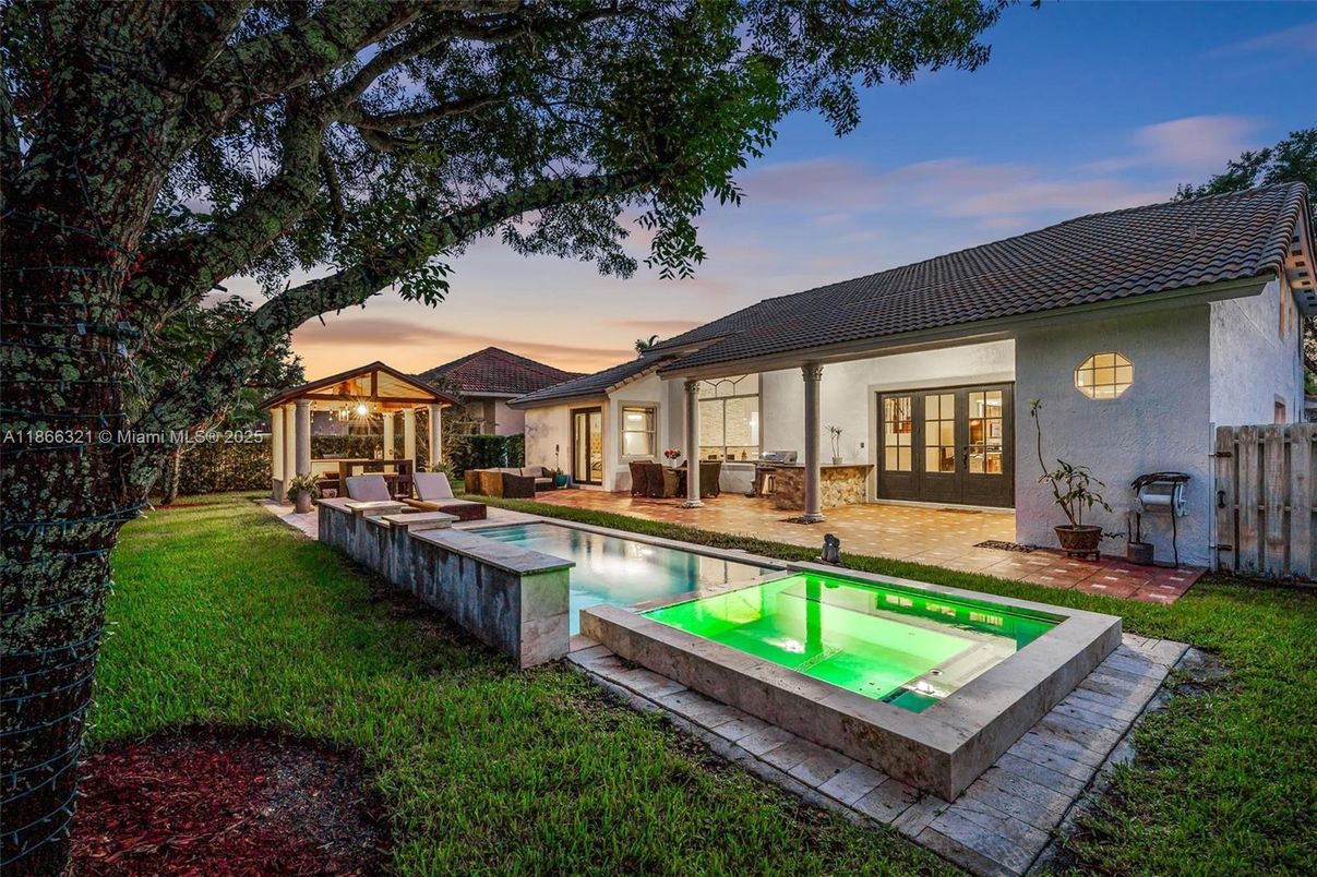 Backyard, Exterior, Pool