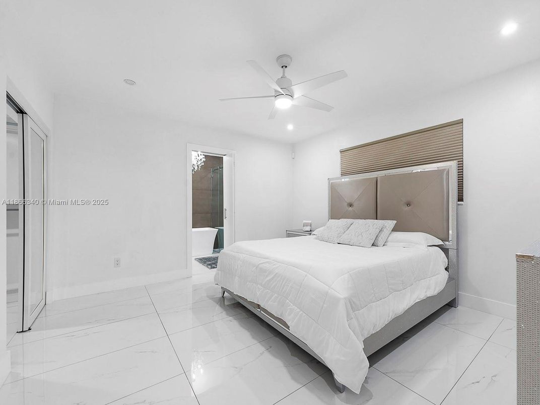 Bedroom, Interior, Marble, Recessed Lighting