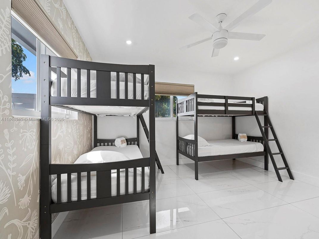 Bedroom, Interior, Marble, Recessed Lighting, Water