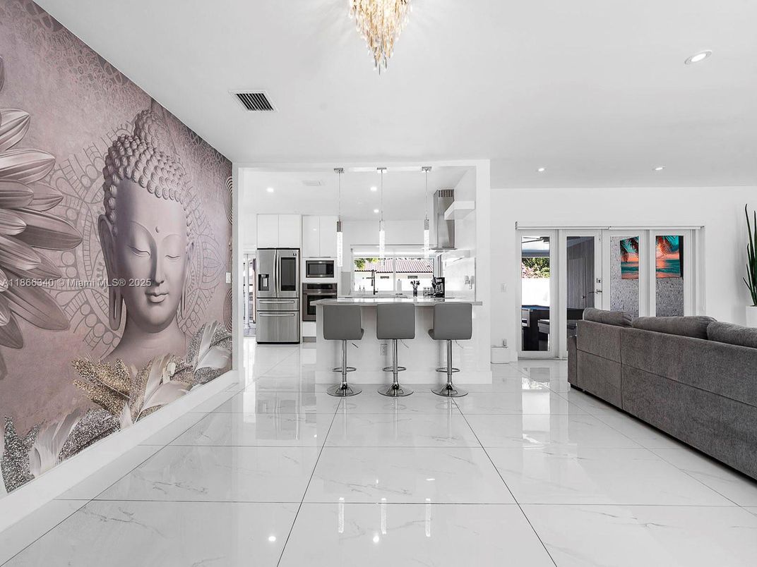 Chandelier, Interior, Kitchen, Living room, Marble, Recessed Lighting, Stainless Steel Appliances