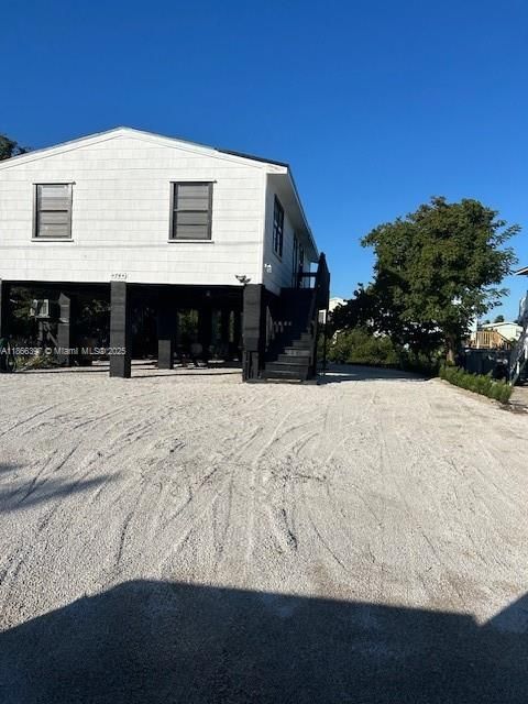 Exterior, Facade, None