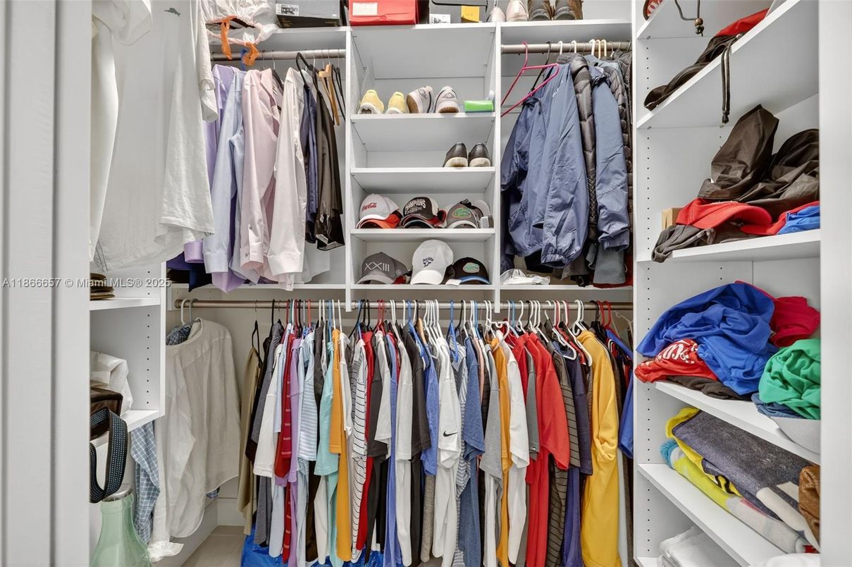 Interior, Walk-in Closets