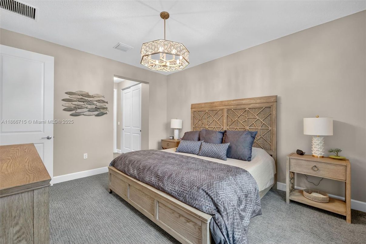 Bedroom, Chandelier, Interior, Pendant Lights