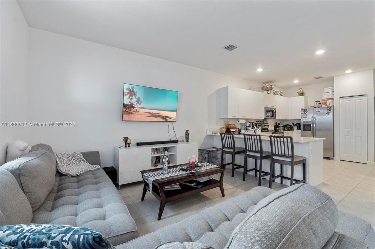 Interior, Kitchen, Living room, Recessed Lighting