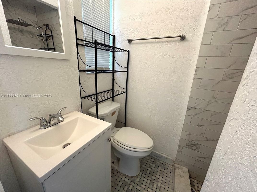 Bathroom, Interior, Marble Walls