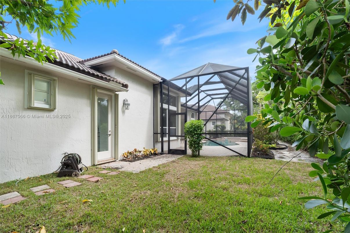 Backyard, Exterior