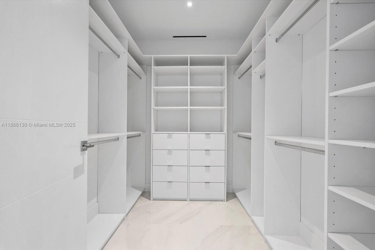 Interior, Marble, Recessed Lighting, Walk-in Closets