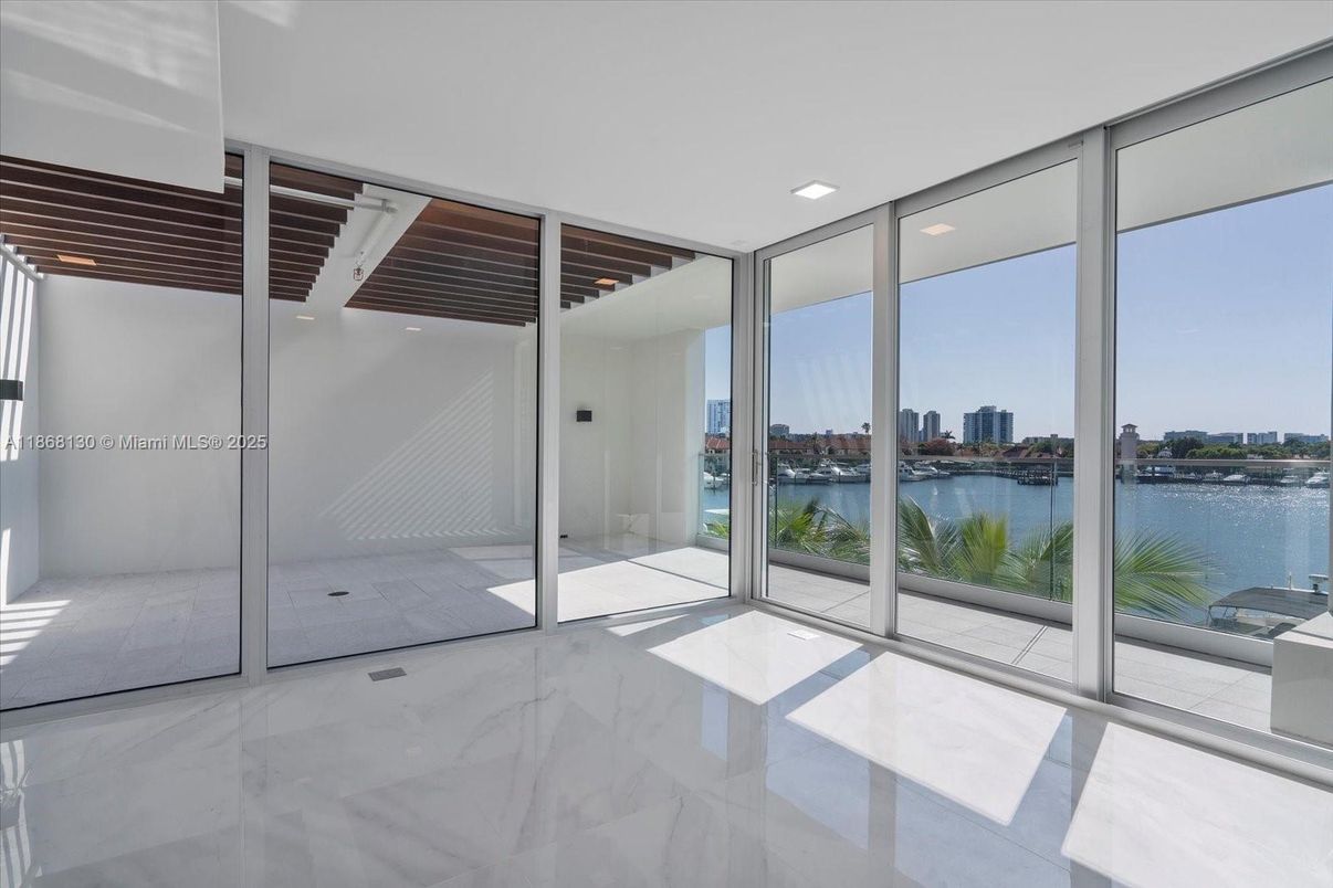 Empty room, Interior, Marble, Recessed Lighting, Water