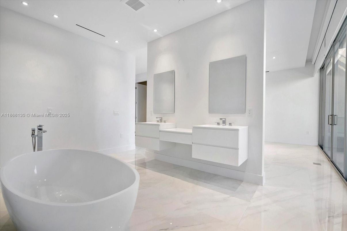 Bathroom, Dual Sink Vanities, Free Standing Baths, Interior, Marble, Recessed Lighting