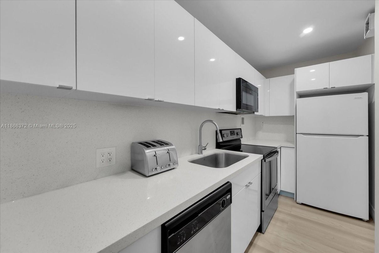 Interior, Kitchen, Recessed Lighting, Wood Texture Flooring