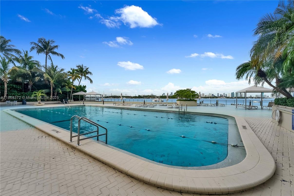 Exterior, Pool, Water