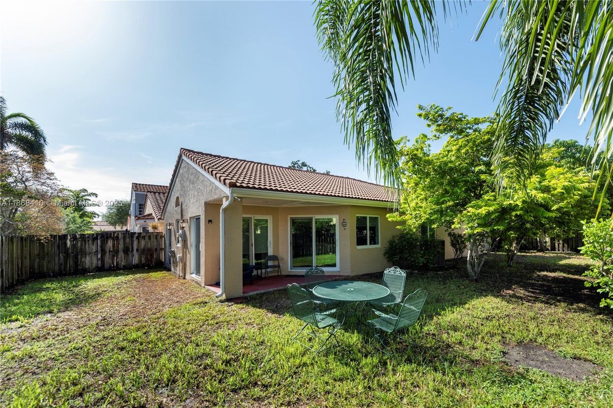 Backyard, Exterior