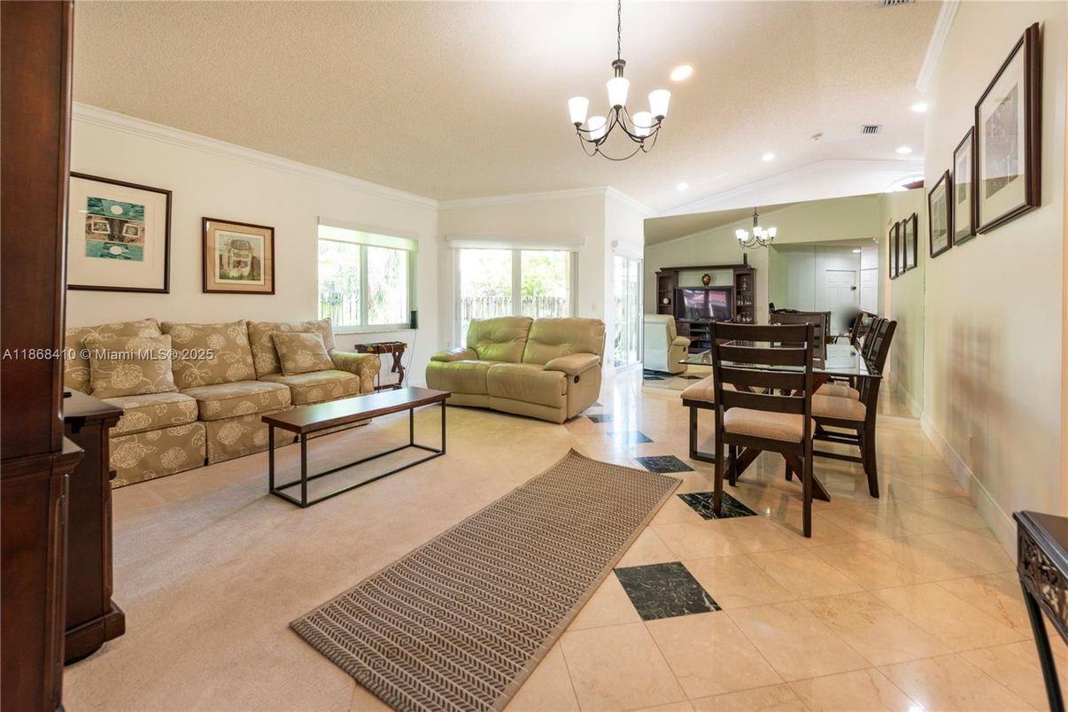 Chandelier, Dining room, Interior, Living room, Recessed Lighting