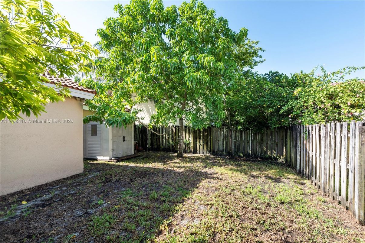 Backyard, Exterior