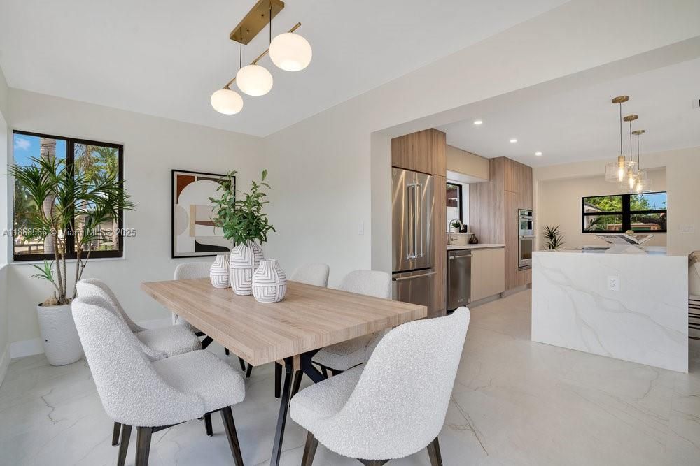 Dining room, Interior, Kitchen, Marble, Pendant Lights, Recessed Lighting, Stainless Steel Appliances