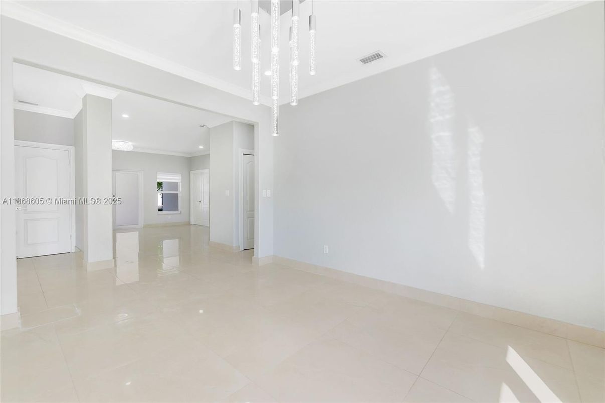 Chandelier, Empty room, Interior, Recessed Lighting