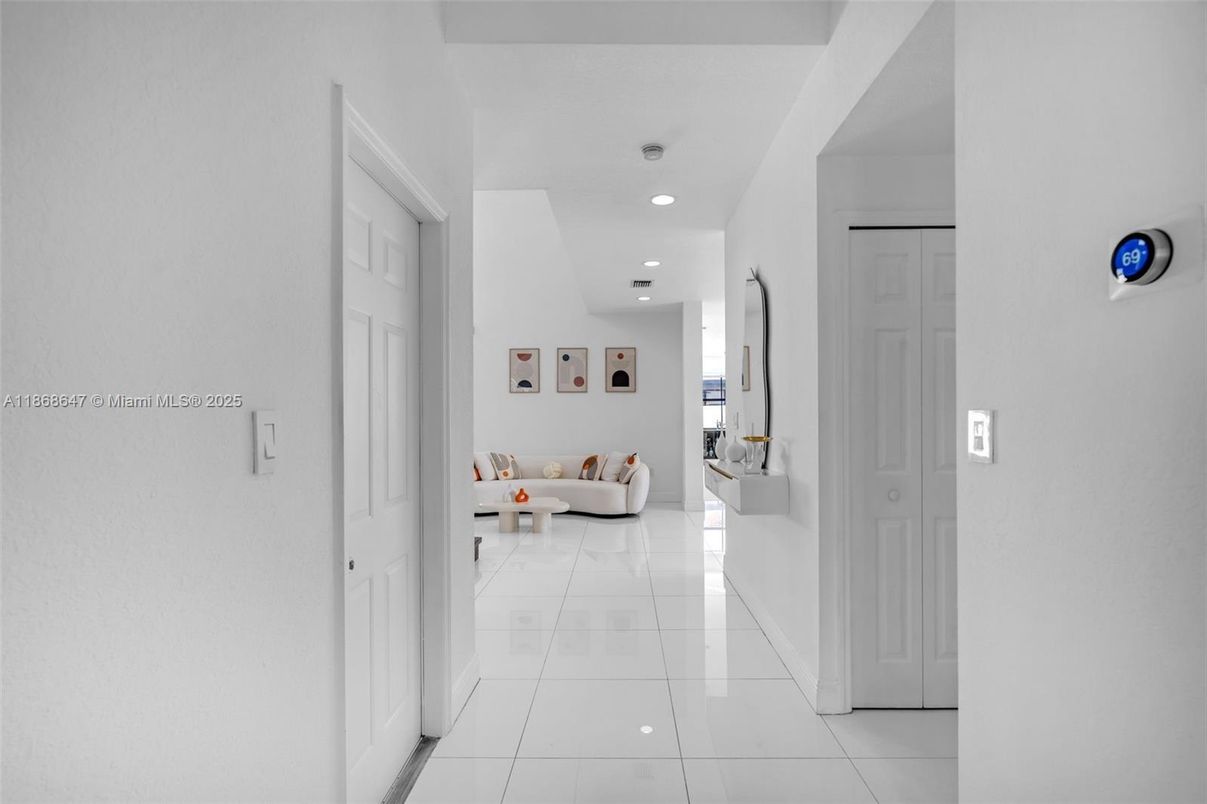 Interior, Recessed Lighting
