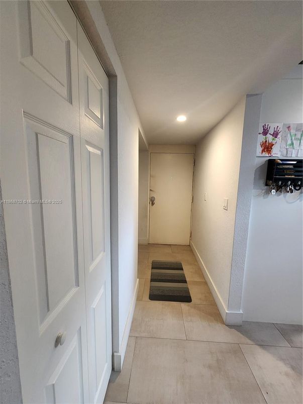 Interior, Recessed Lighting