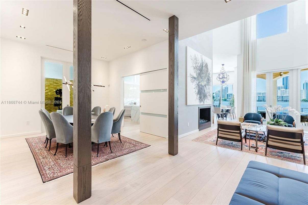 Dining room, Interior, Pendant Lights, Recessed Lighting, Wood Texture Flooring
