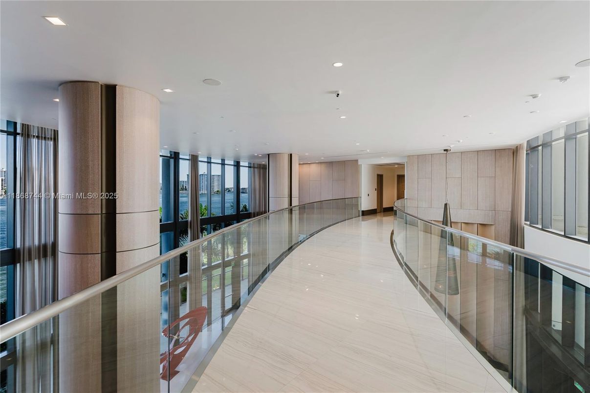 Interior, Recessed Lighting