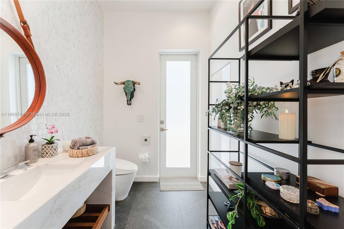 Bathroom, Interior