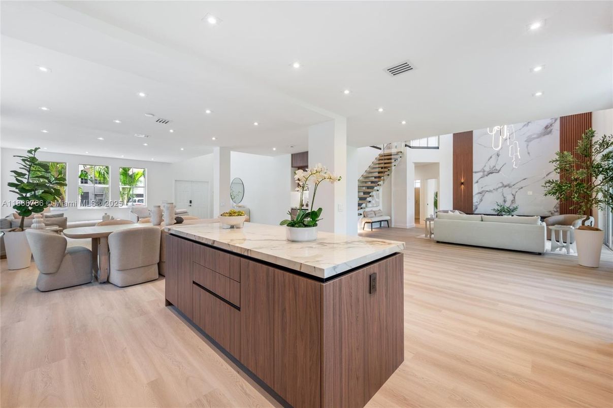 Dining room, Interior, Kitchen, Living room, Marble Walls, Recessed Lighting, Wood Texture Flooring
