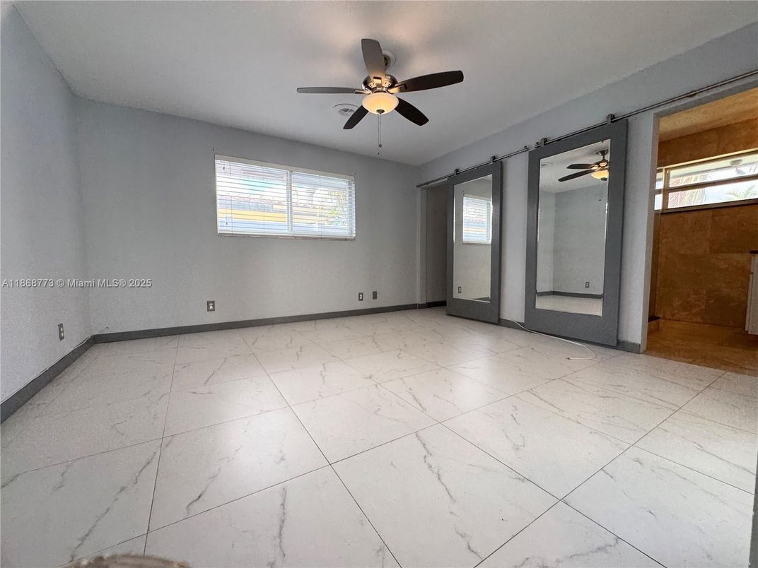 Empty room, Interior, Marble