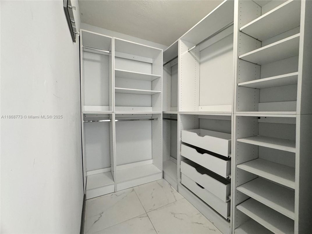 Interior, Marble, Walk-in Closets