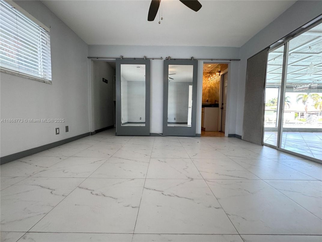 Empty room, Interior, Marble