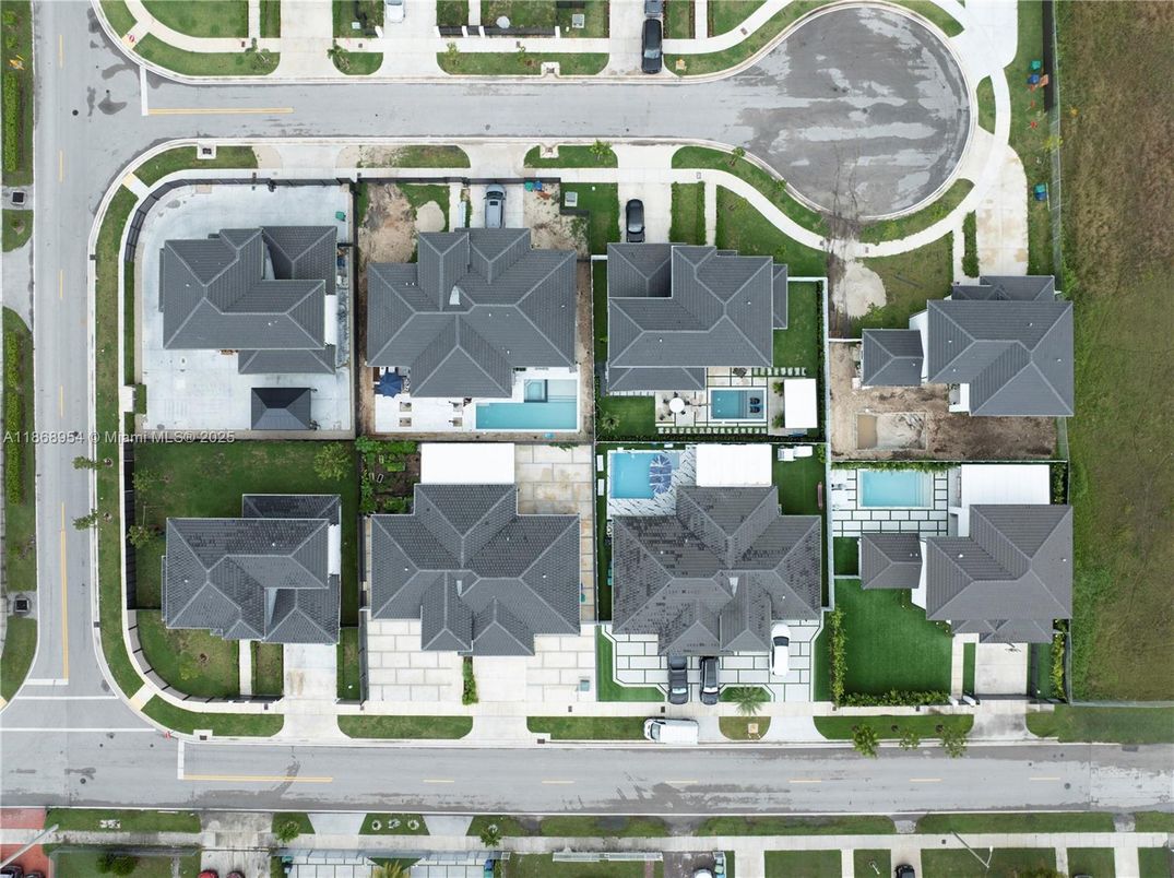 Exterior, Drone