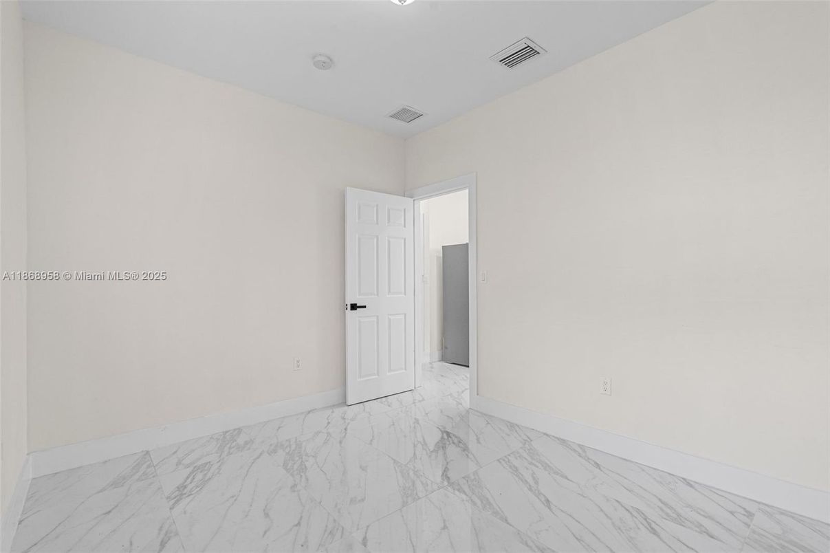 Empty room, Interior, Marble