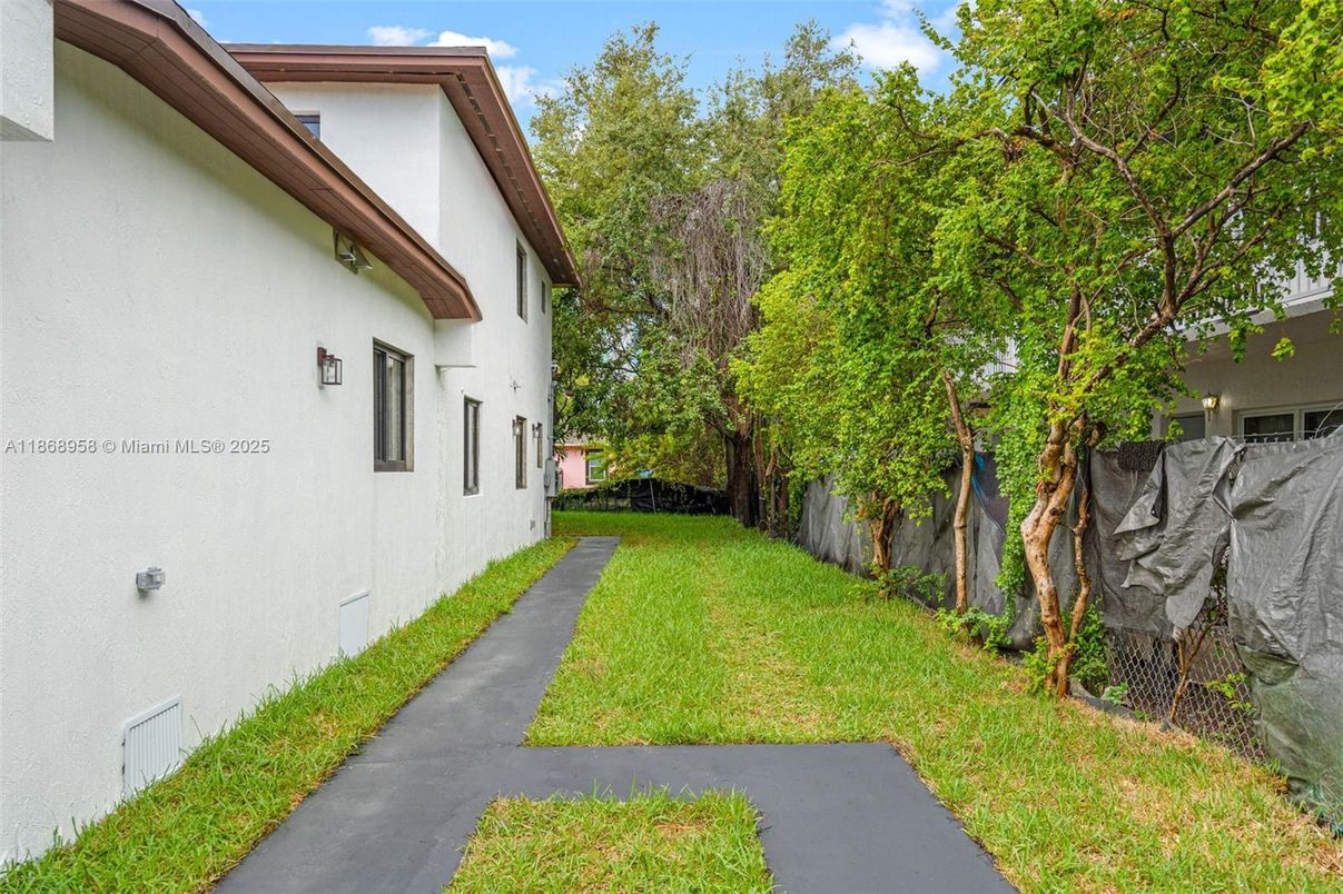 Backyard, Exterior