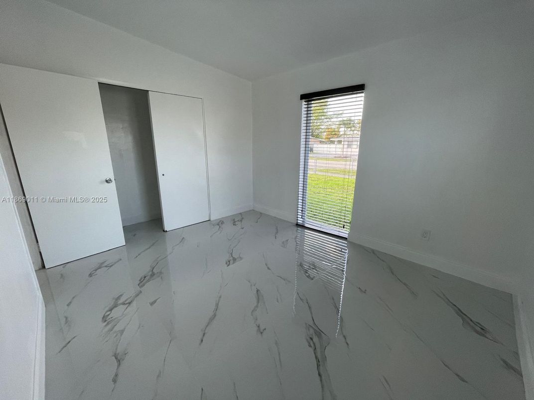 Empty room, Interior, Marble