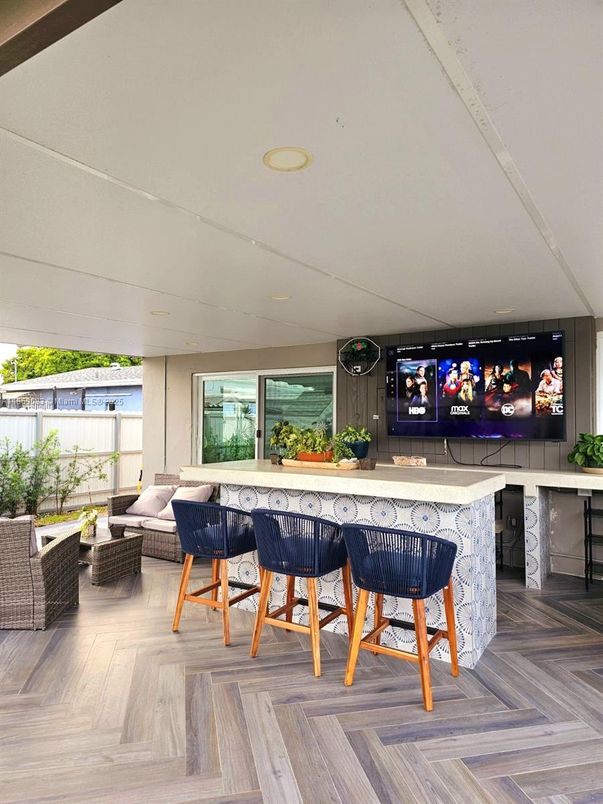 Interior, Recessed Lighting, Wood Texture Flooring