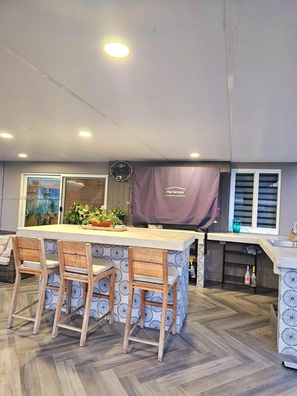 Interior, Recessed Lighting, Wood Texture Flooring