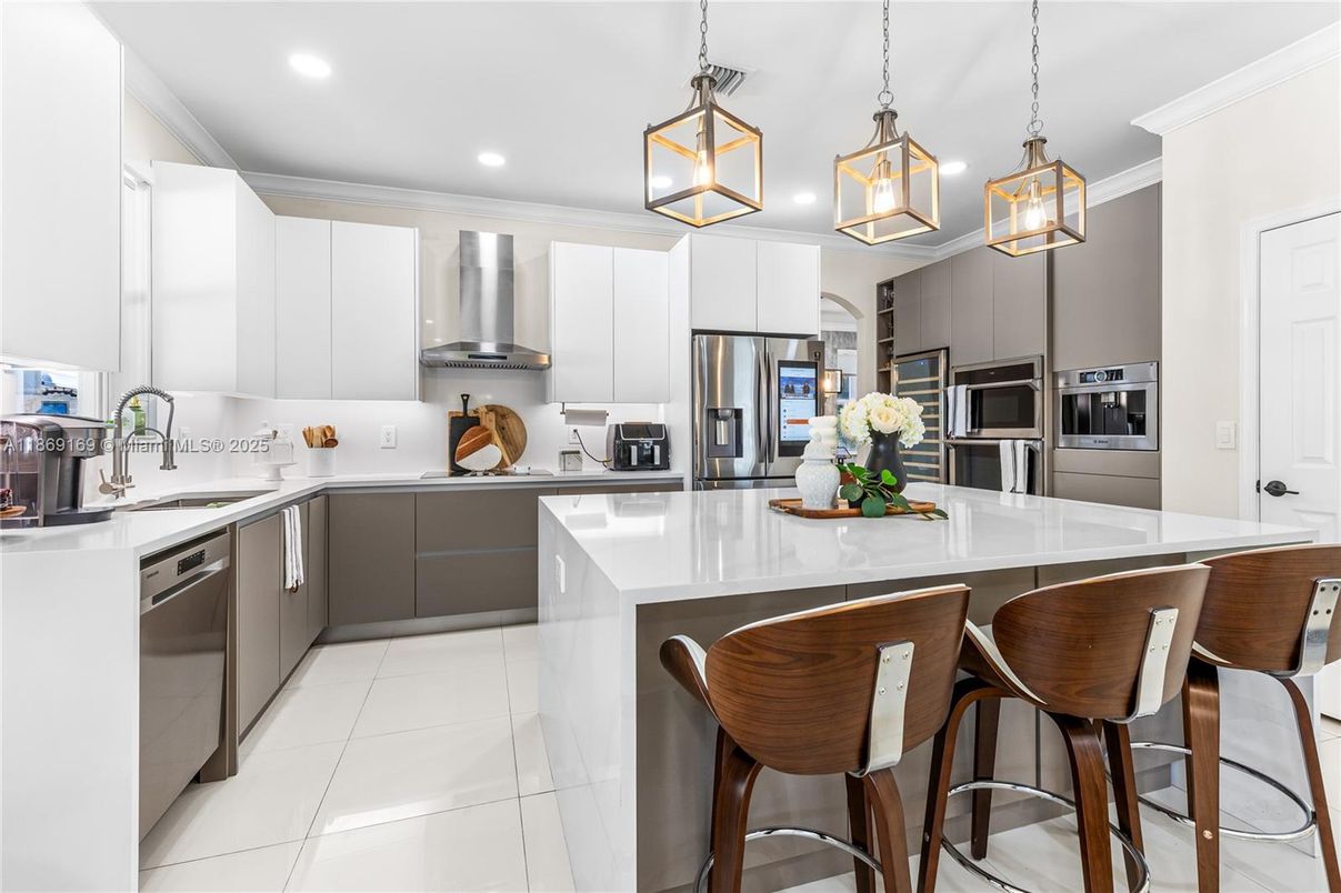 Interior, Kitchen, Pendant Lights, Recessed Lighting, Stainless Steel Appliances