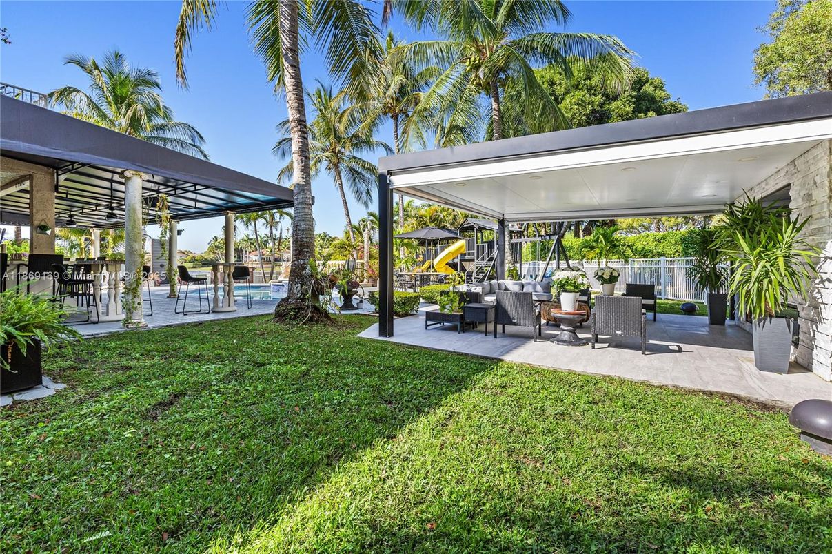 Backyard, Exterior, Playground