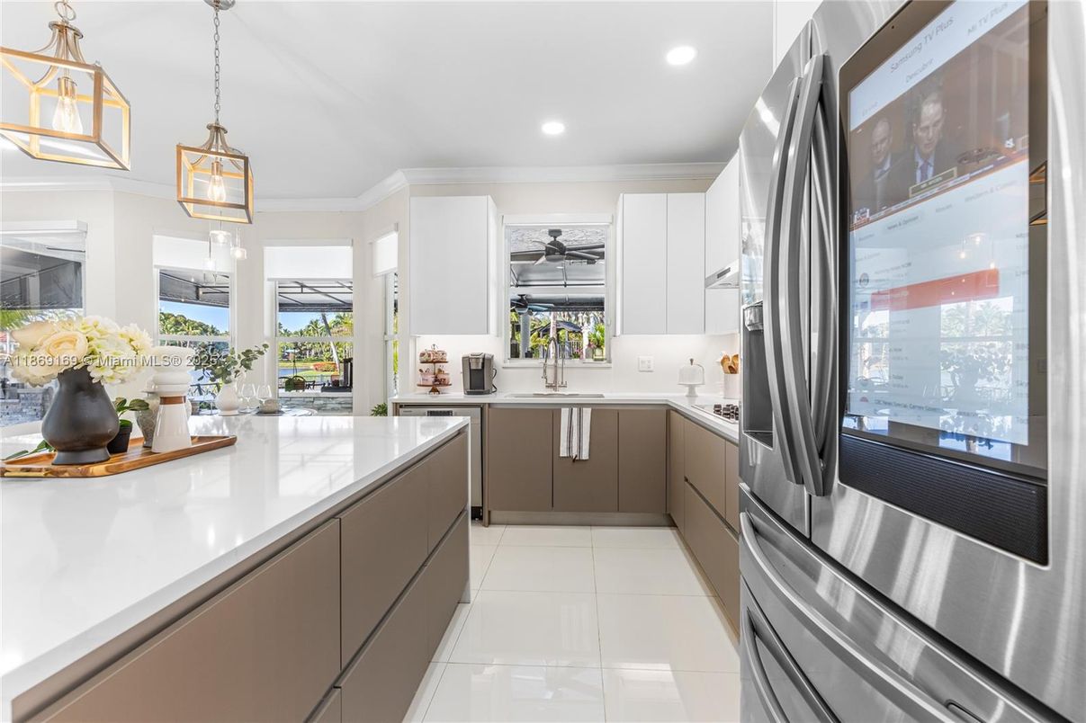Interior, Kitchen, Pendant Lights, Recessed Lighting, Stainless Steel Appliances