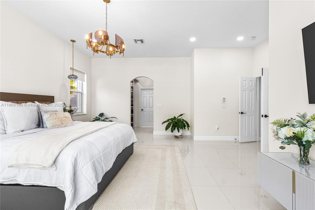 Bedroom, Interior, Pendant Lights, Recessed Lighting