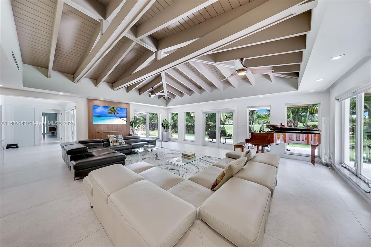 Interior, Living room, Piano, Recessed Lighting