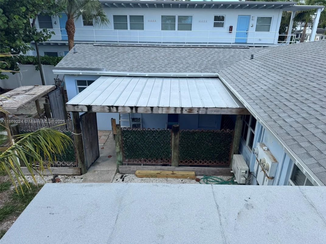 Exterior, Drone