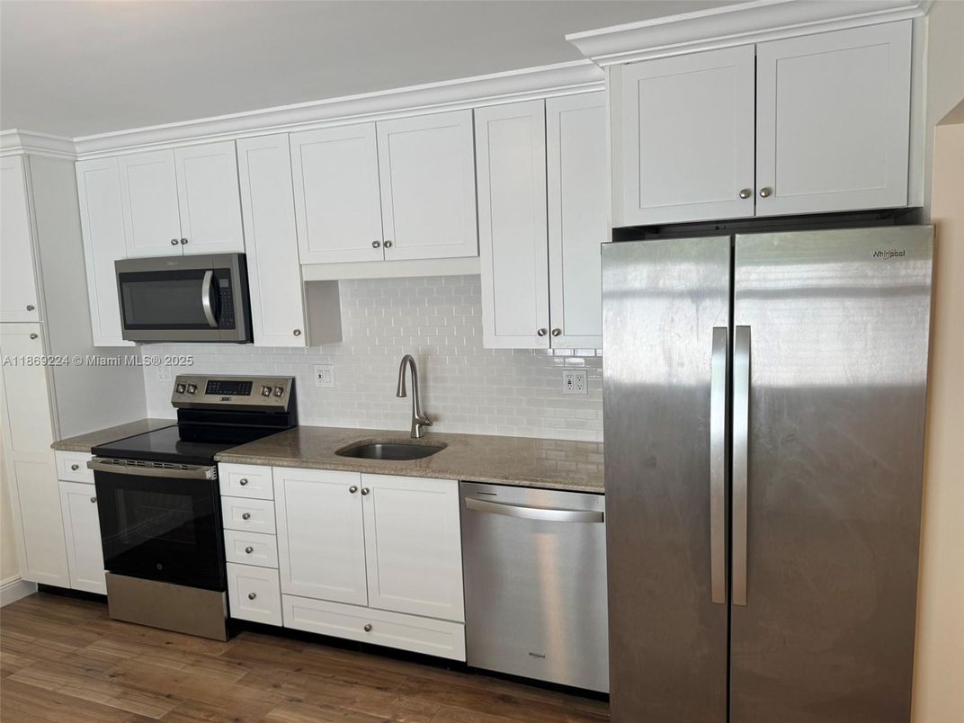 Interior, Kitchen, Stainless Steel Appliances, Wood Texture Flooring