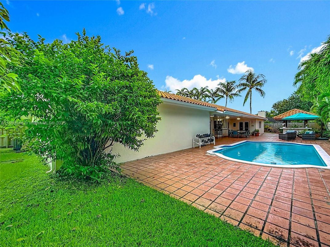 Backyard, Exterior, Pool