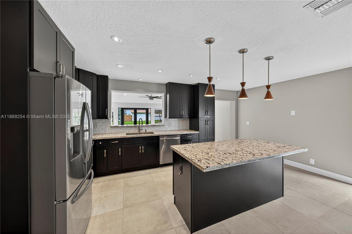 Interior, Kitchen, Pendant Lights, Recessed Lighting, Stainless Steel Appliances