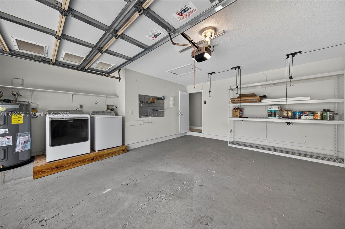 Garage, Interior, Washer