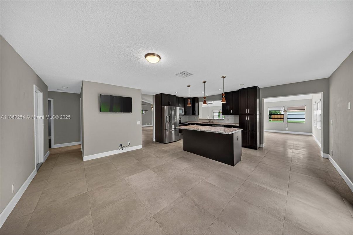 Interior, Kitchen, Pendant Lights, Stainless Steel Appliances